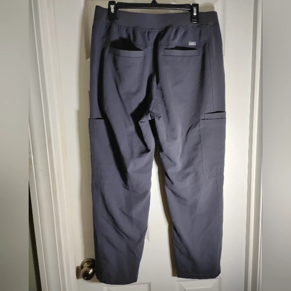 FIGS Men's Technical Collection Axim Cargo Scrub Pants